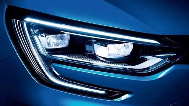 这10辆车的车灯造型被汽车设计师们交口称赞