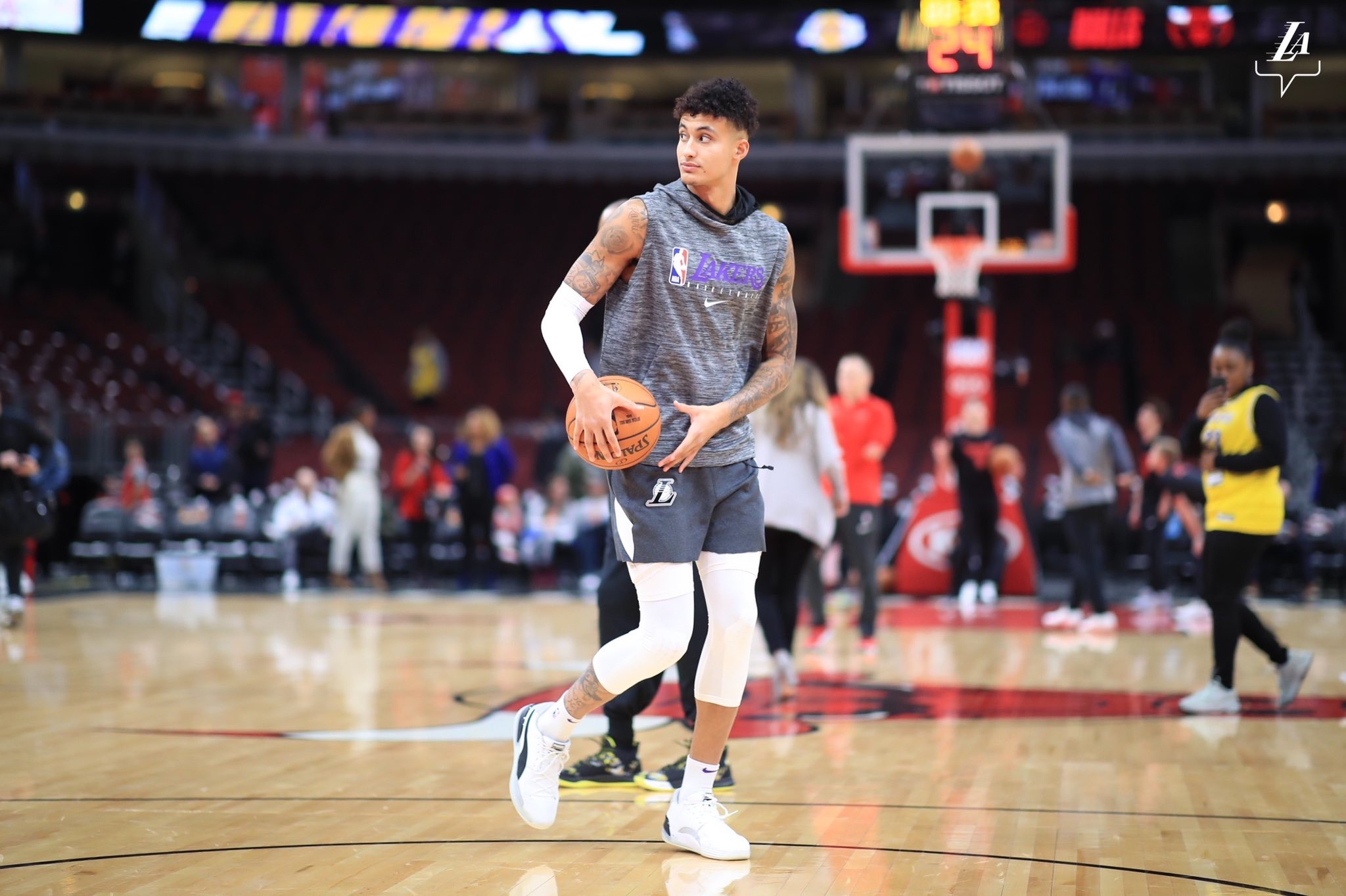 库兹马今日份训练图_高清图集_新浪网