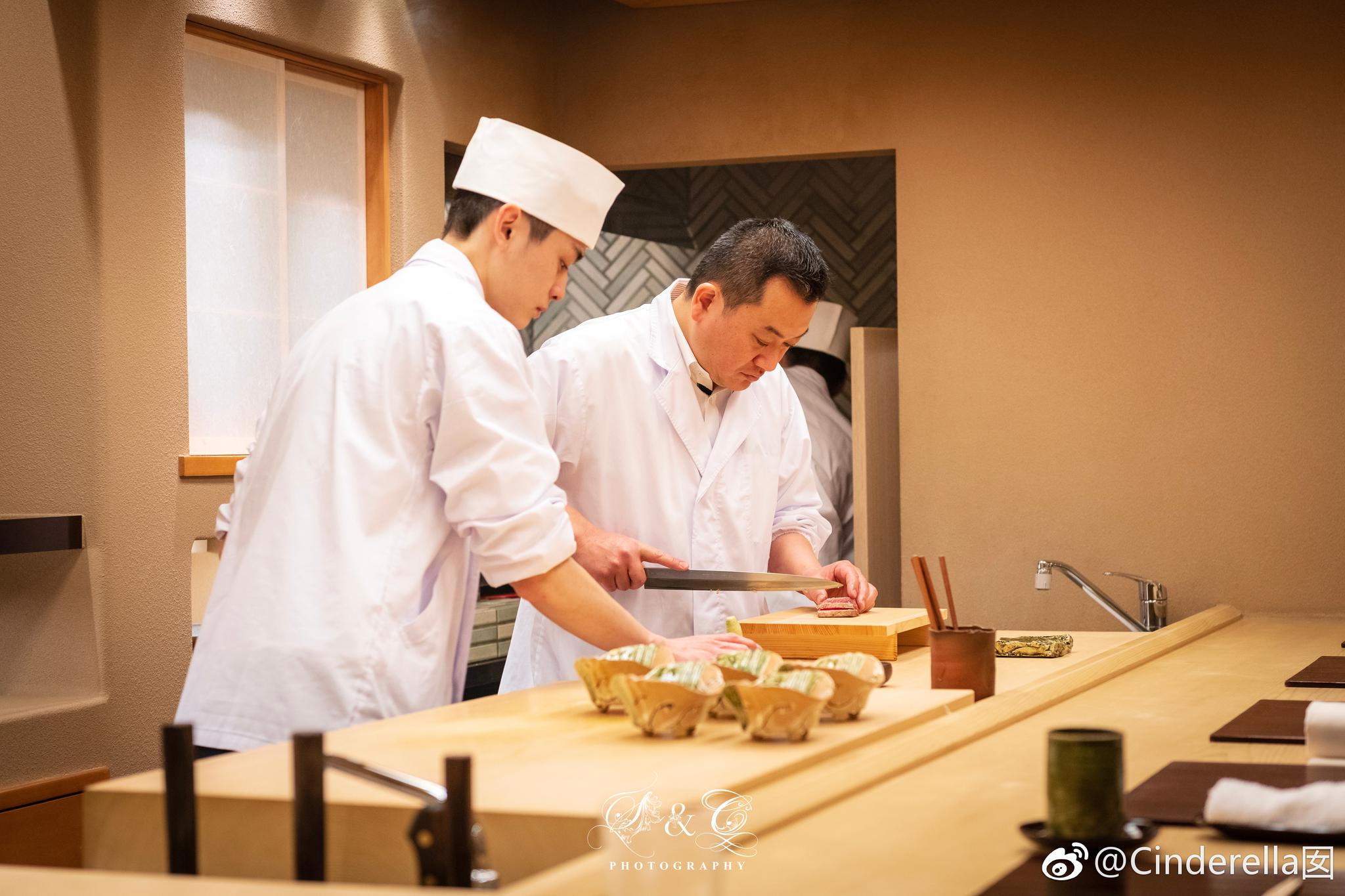 拔草位于银座的小十 比起同门山本征治的龙吟