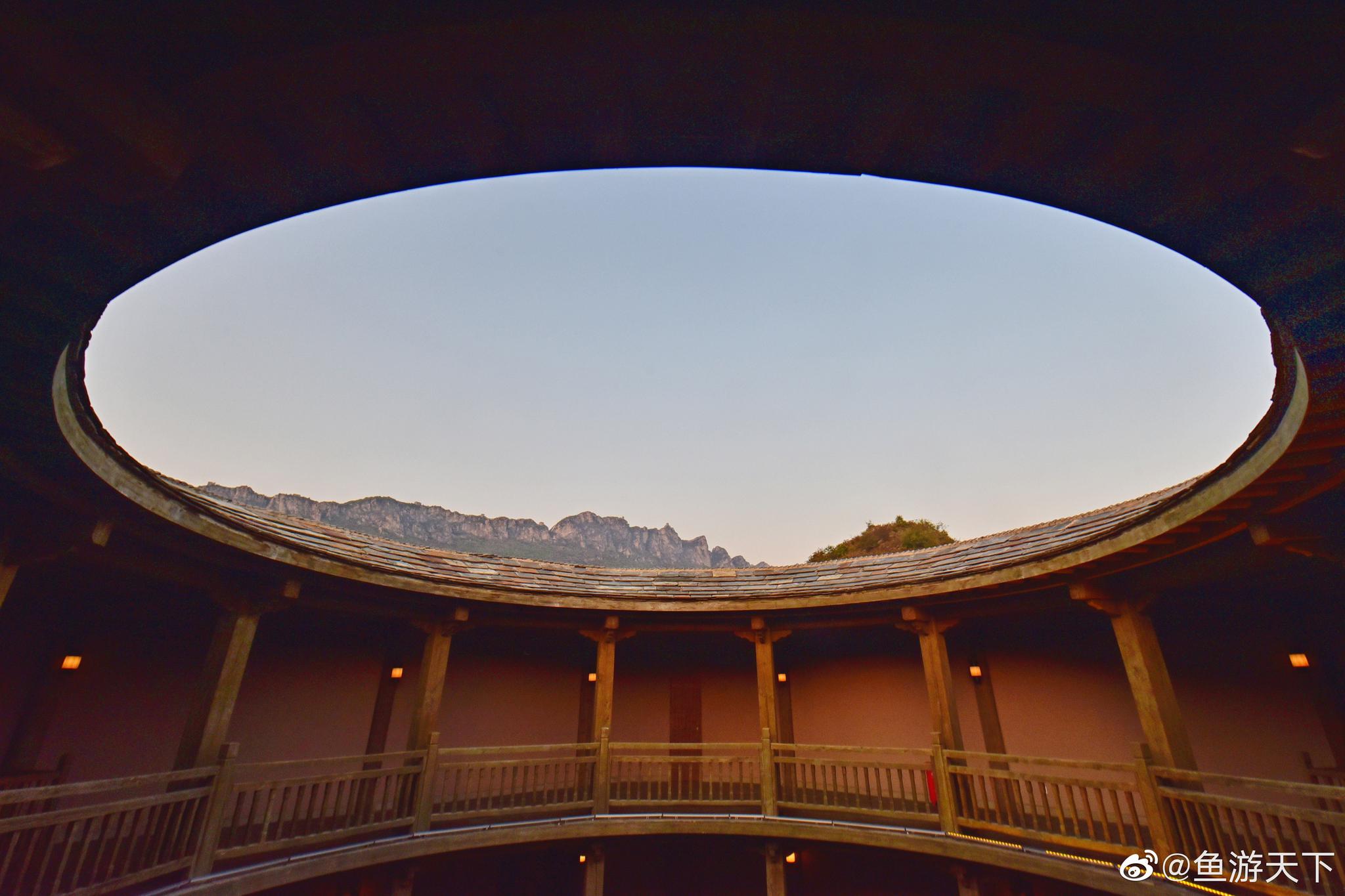 这几天在古北水镇旅行 ,入住了藏式与现代相结合的火塘精品酒店