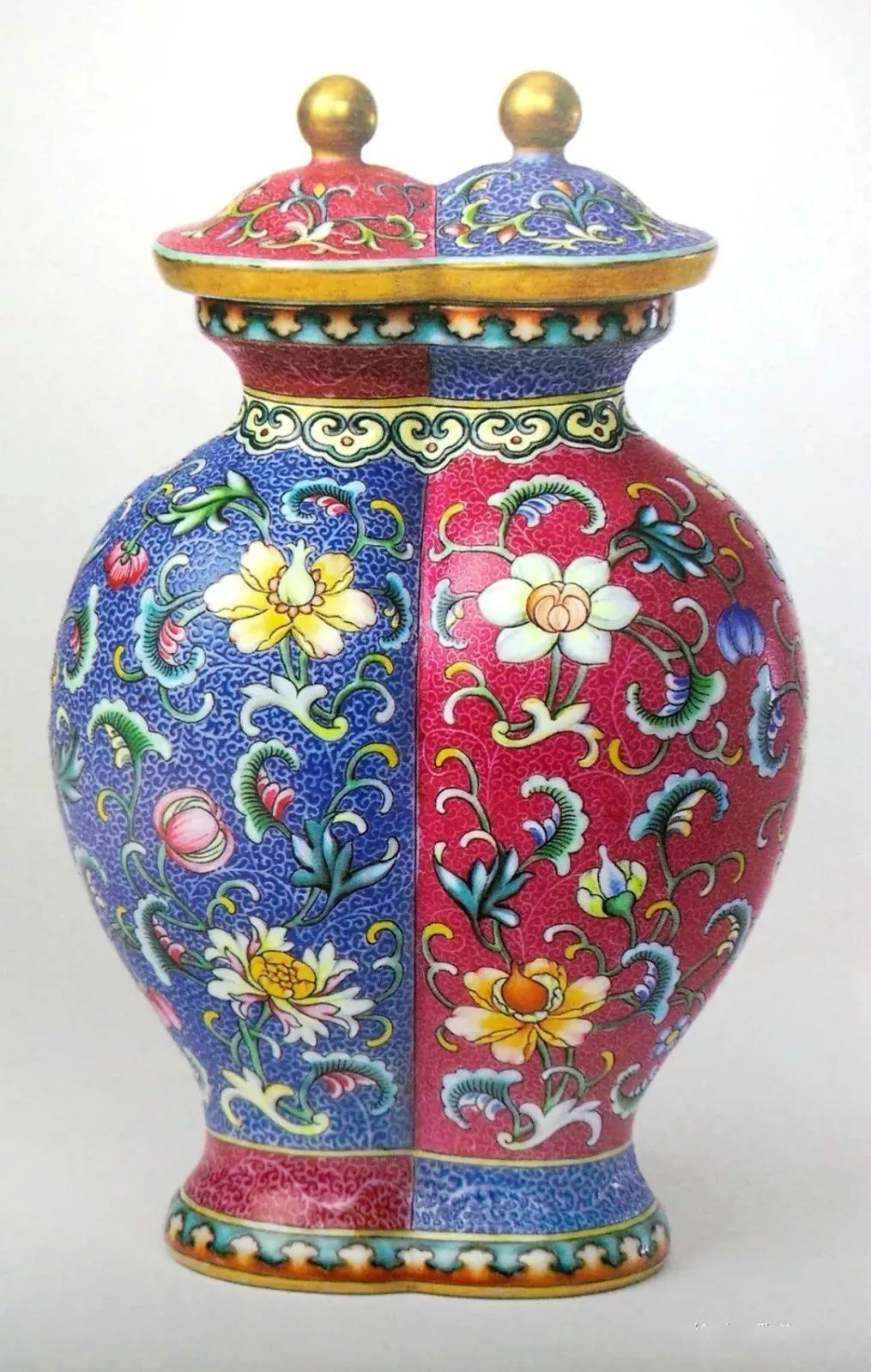 清朝彩瓷之冠珐琅彩瓷器康熙一朝试烧30年才成功贵气逼人