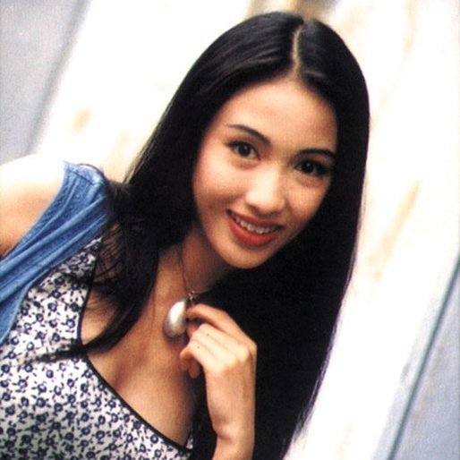 小结巴……黎姿