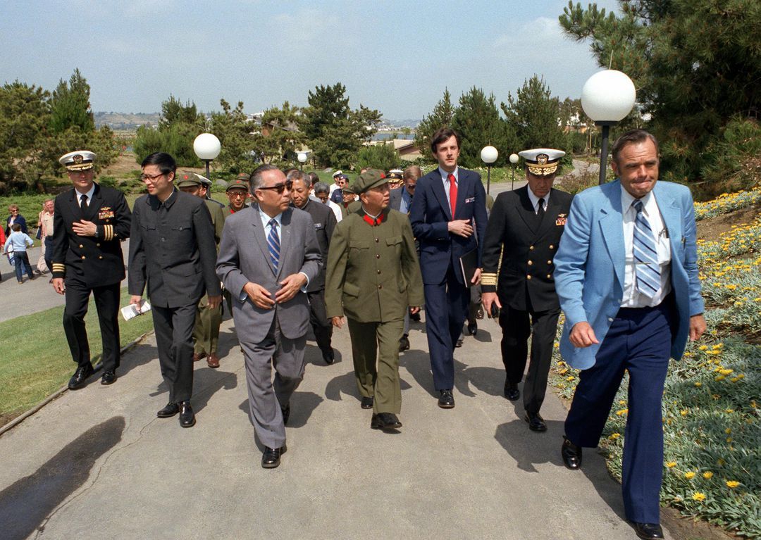 1980年国防部长耿彪与副总参谋长刘华清访美