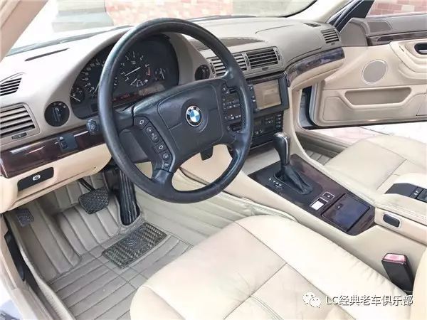 静怡之美,实拍第三代宝马7系(e38)728!