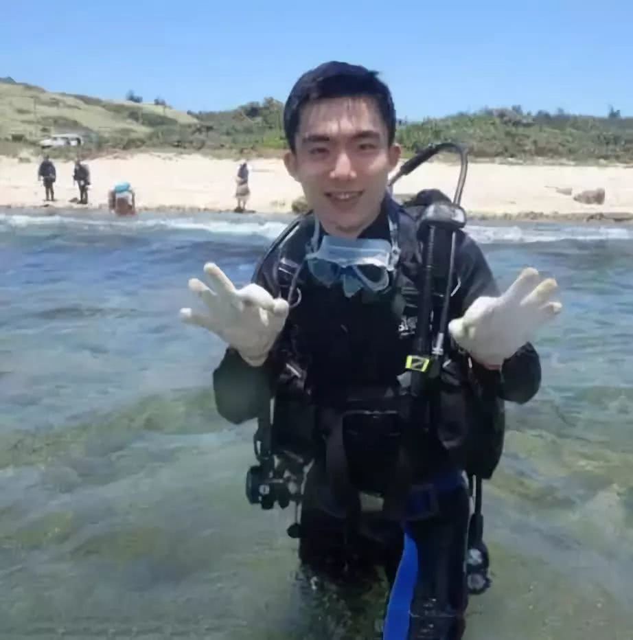 还记得情深深雨蒙蒙里的陆尔杰吗他变这么帅了