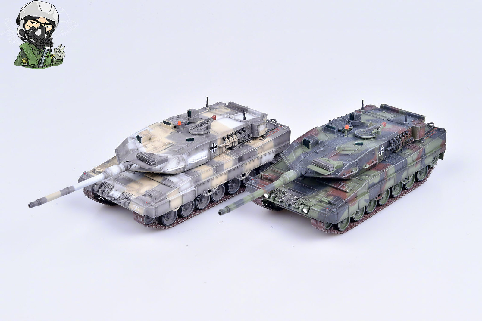 panzerkampf三荣172豹2a7合金成品模型目前有两种涂装