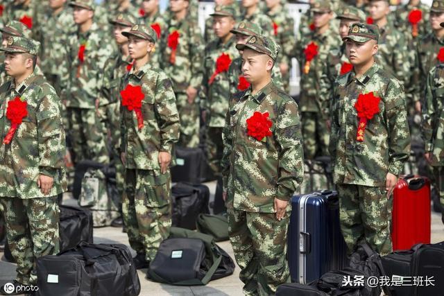 通知：2019年参加应征入伍，义务兵和直招士官的待遇及最大区别|义务兵|士官|入伍_新浪新闻
