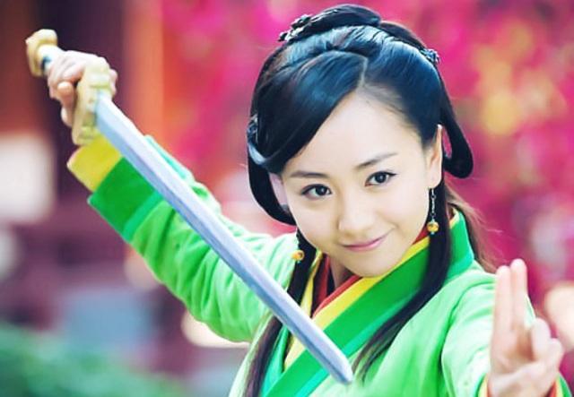 金庸剧里的红白玫瑰pk除了张无忌还有谁偏爱红玫瑰