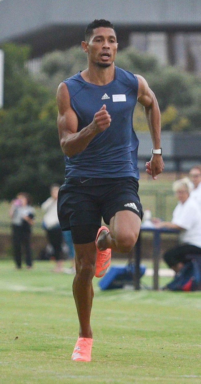 百米实力介于苏炳添谢震业之间|梅里特|范尼凯克|谢震业_新浪新闻