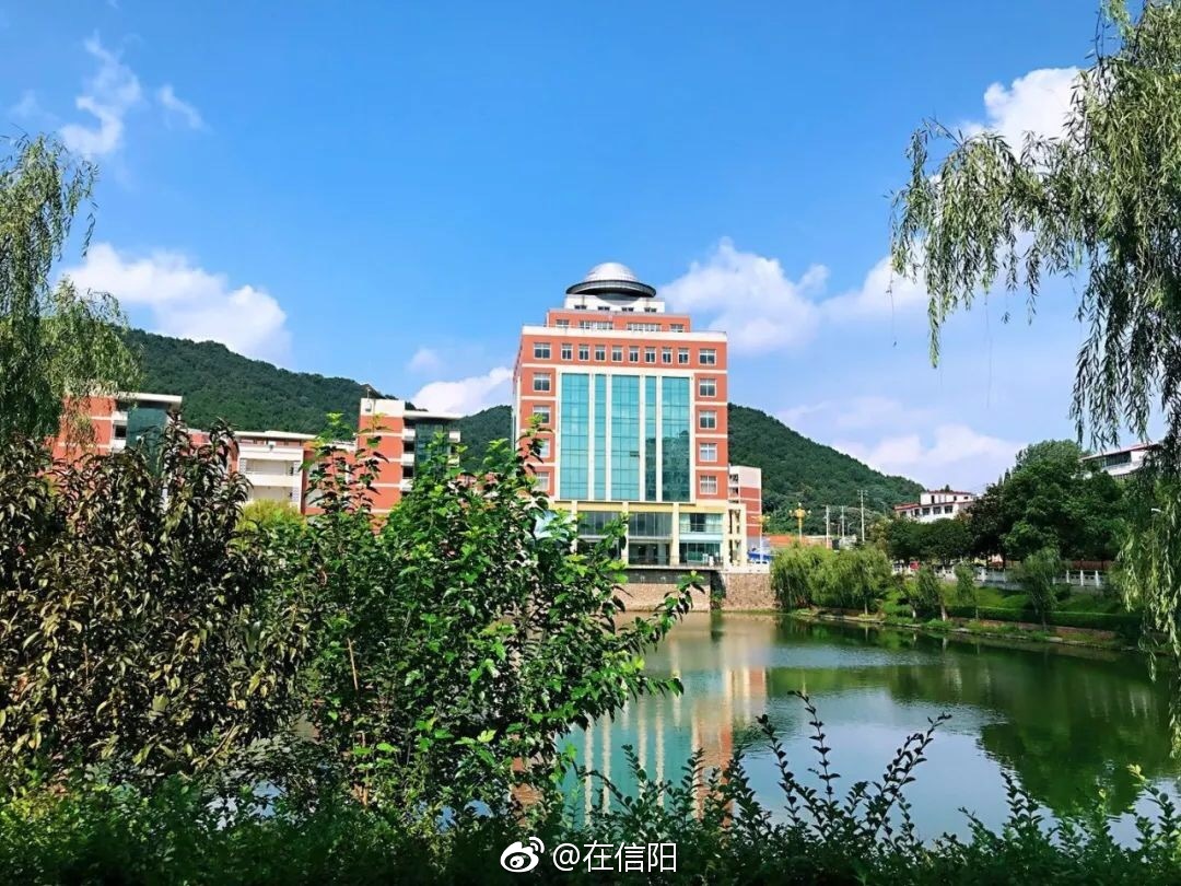 信阳高级中学入选第八届《全国百强中学》