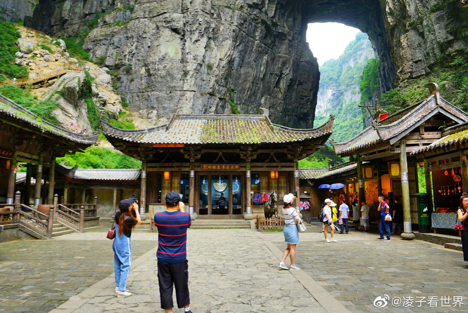 张艺谋为什么会在武隆天生三桥拍摄满城尽带黄金甲