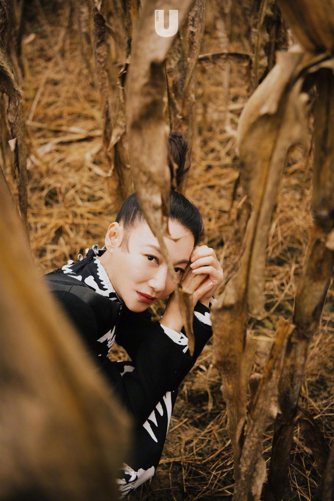 惠英红为拓本umore创刊号拍的新大片摄影师zhonglin