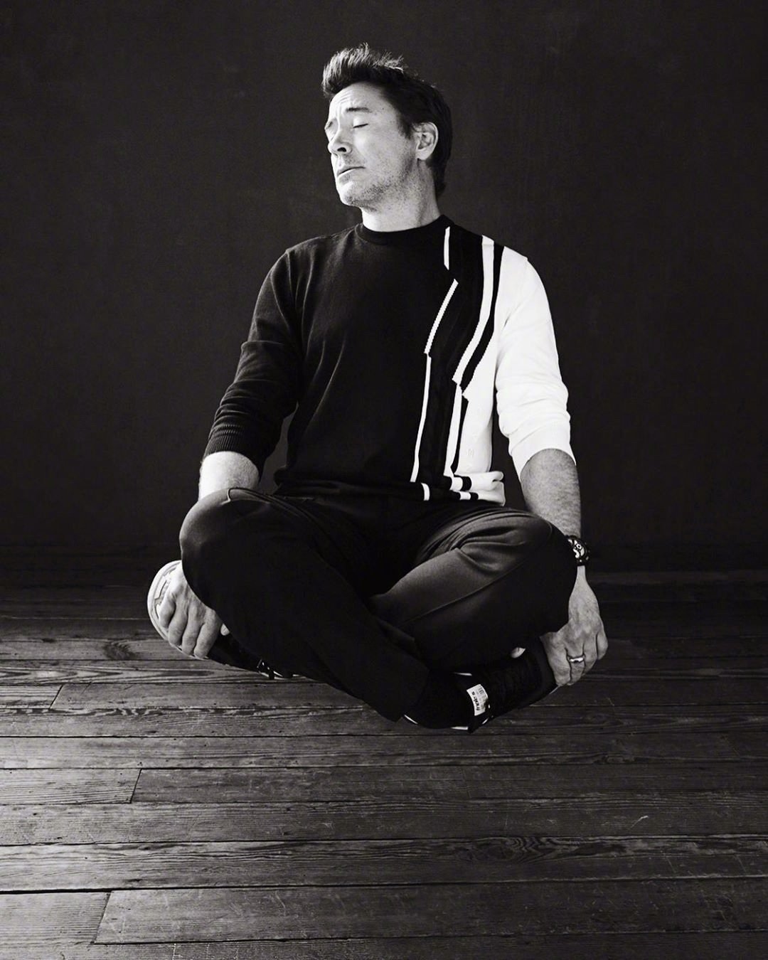 小罗伯特唐尼为offcamera拍摄的新黑白大片摄影师samjones