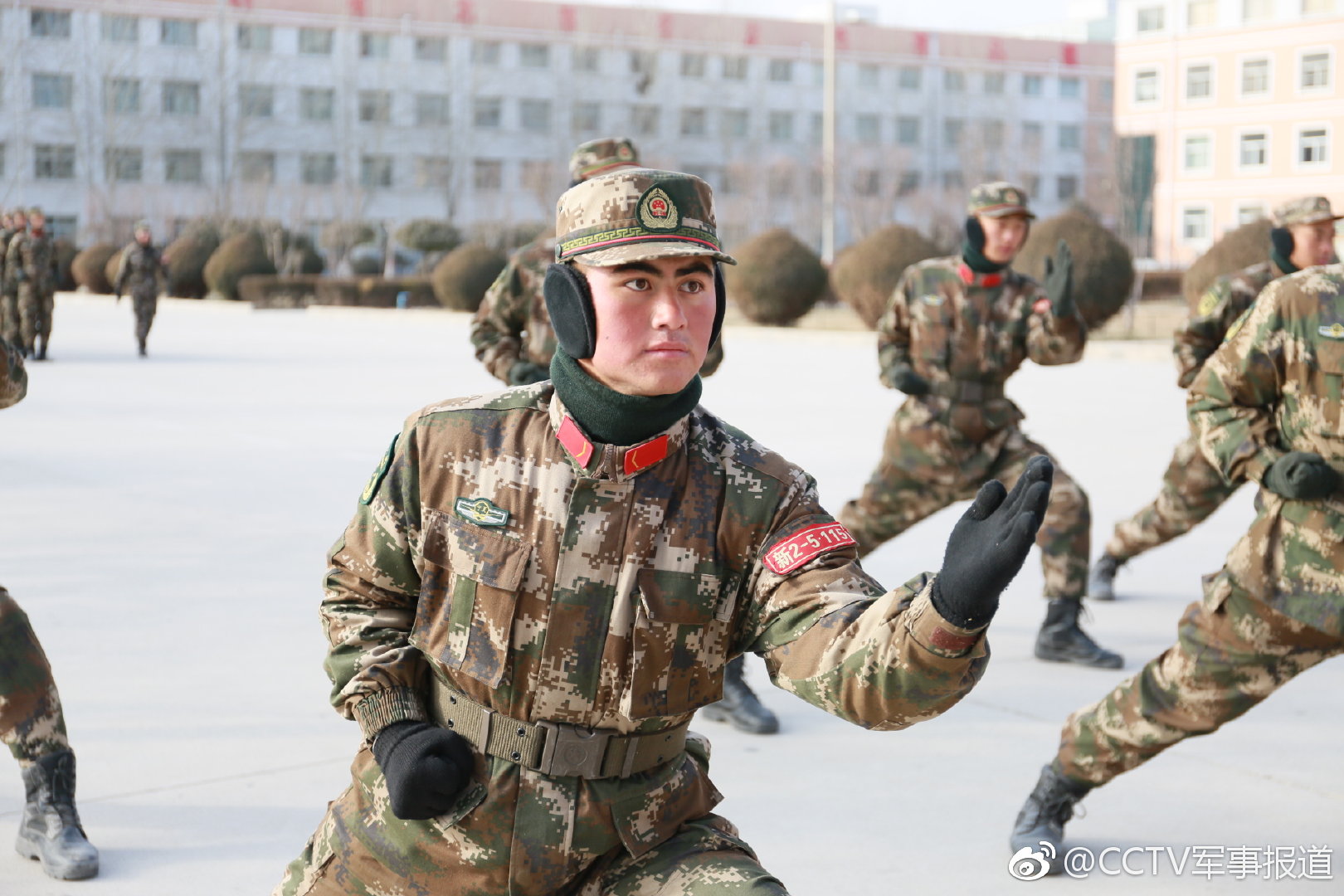 "小强"变形记——记武警宁夏总队新训二大队新兵罗小强