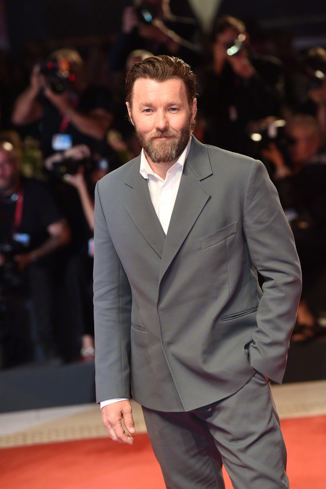 国王首映红毯乔尔埃哲顿亮相是一颗萌萌哒猕猴桃07