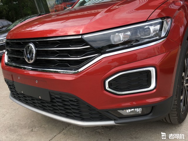 探歌280tsi两驱舒适型玛雅红提车作业