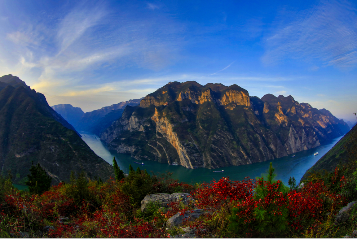 三峡神女峰,长江三峡最最秀美的山峰!也是我每次创作的重点.注