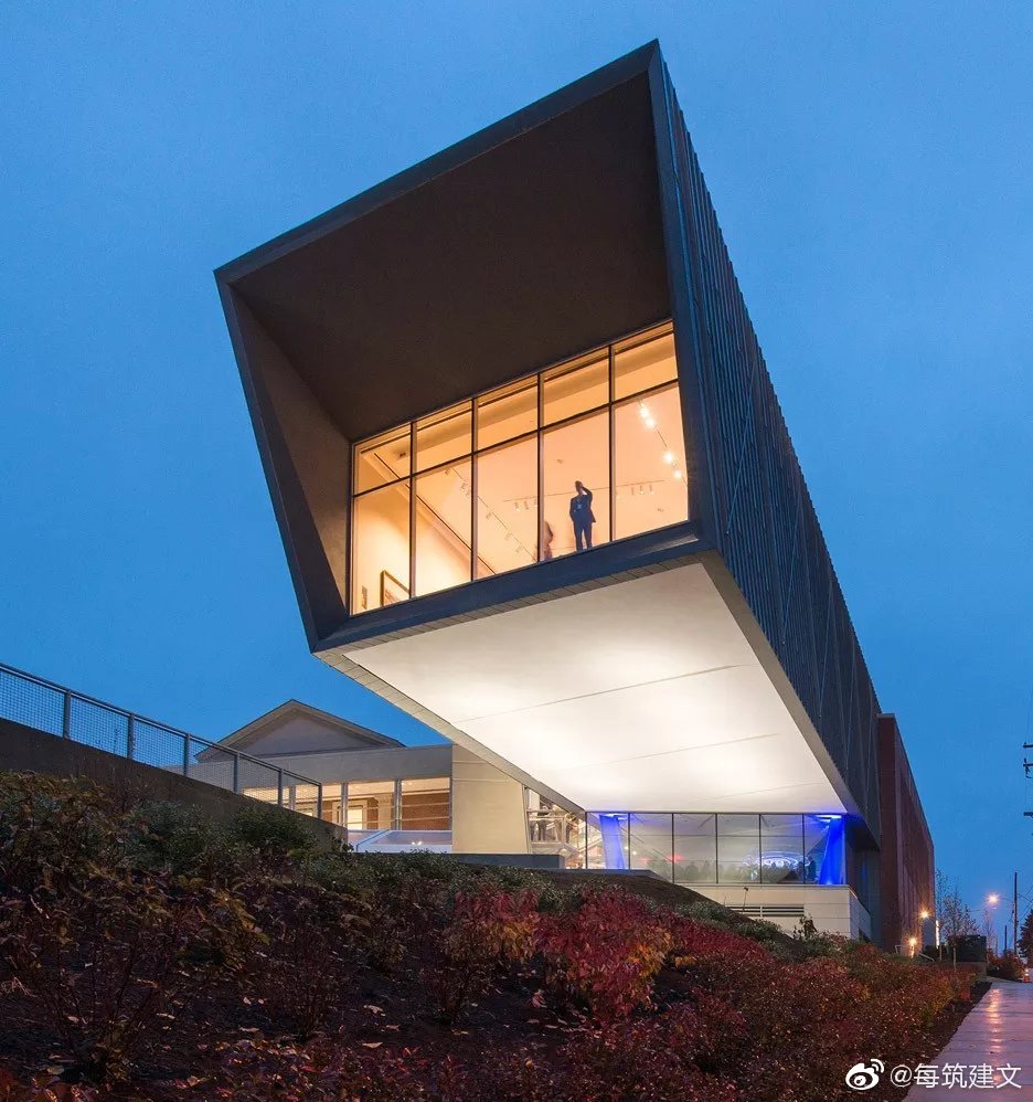 悬挑,挑战建筑师的想象,挑战结构工程师的胆量