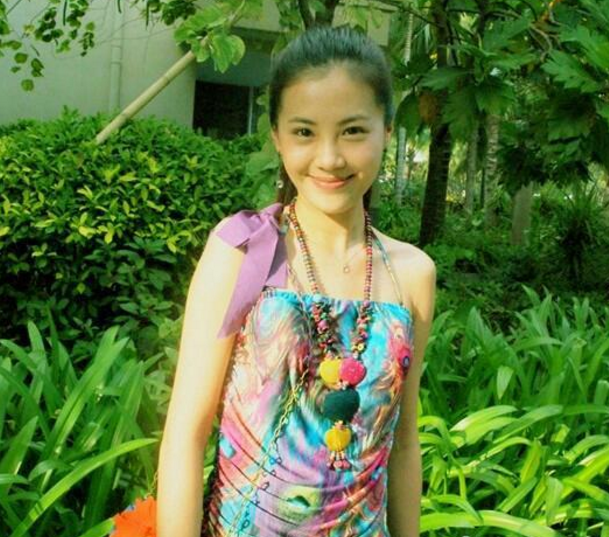 林晓芸是家中独女,她的父亲从小就有意识地培养她的能力,打算让她继承