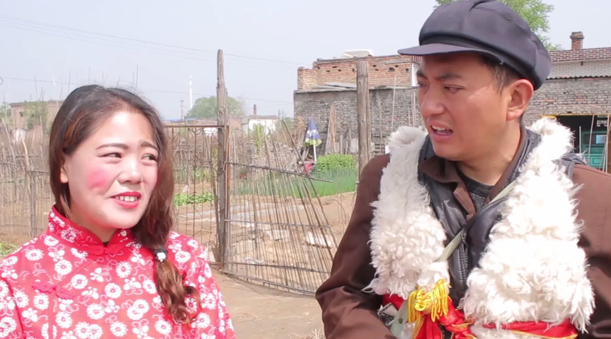 大龄剩女和小伙相亲,这俩人对话太有意思了,真是一对活宝