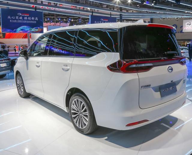 近距离看传祺gm6,面子里子都有了,合资mpv将为成过去