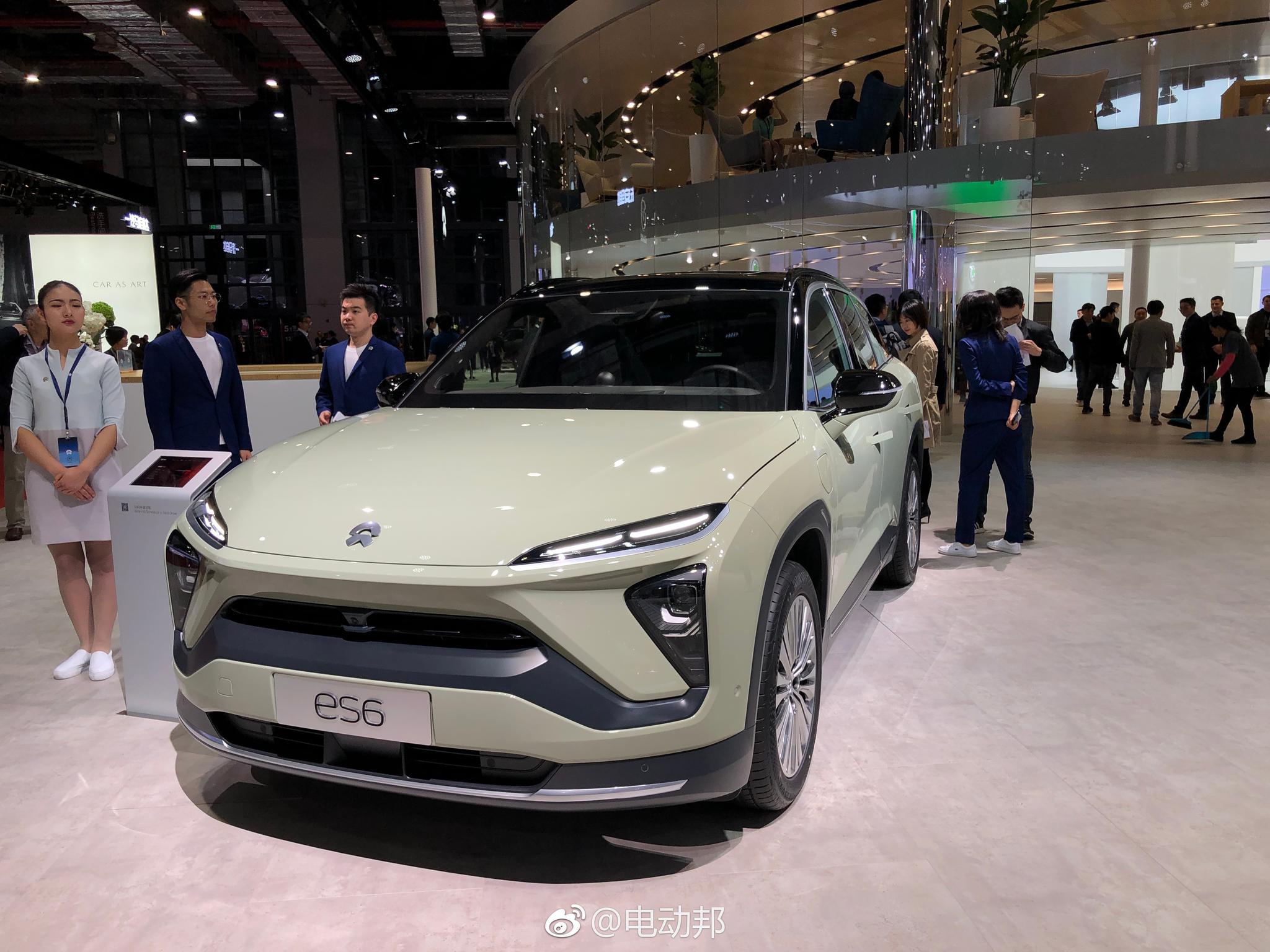 蔚来es6邦小尾巴说她最喜欢晨雾绿色的你们呢