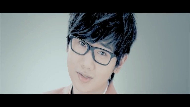 汪苏泷 by2《有点甜》——好听,轻松的又带点甜糖的感觉