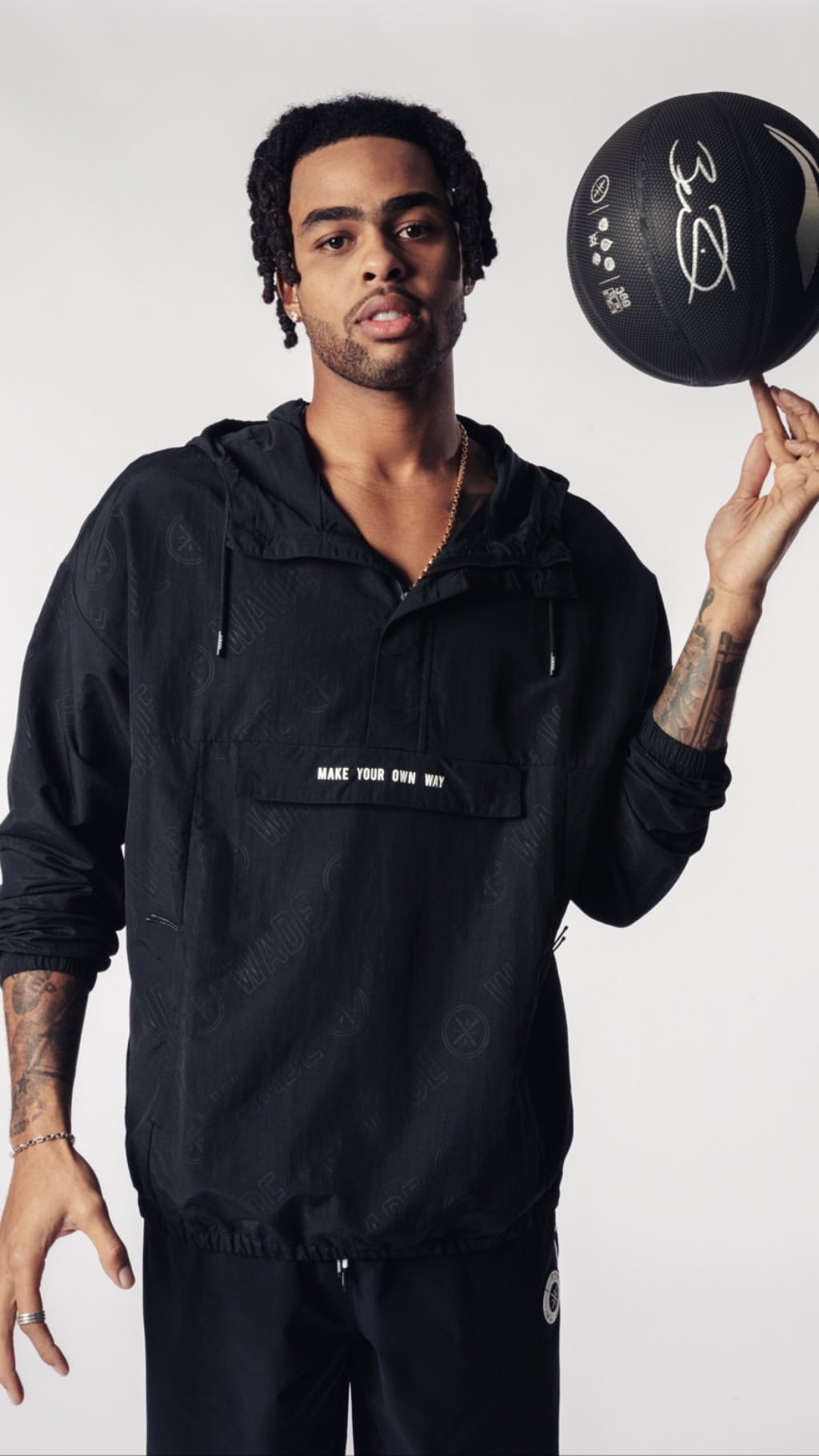 拉塞尔正式代言李宁韦德之道