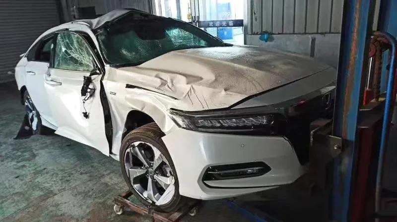 4s店偶遇8辆"十代雅阁"运损车,销售经理:6折马上提走!