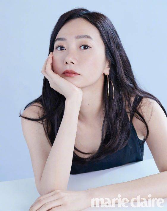 裴斗娜最新韩版《美丽嘉人》大片,长发女神的风韵.