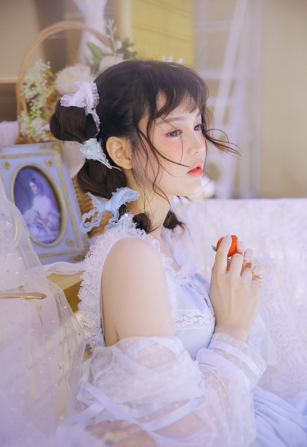 森系蕾丝少女香肩吊带清新脱俗私房唯美写真集