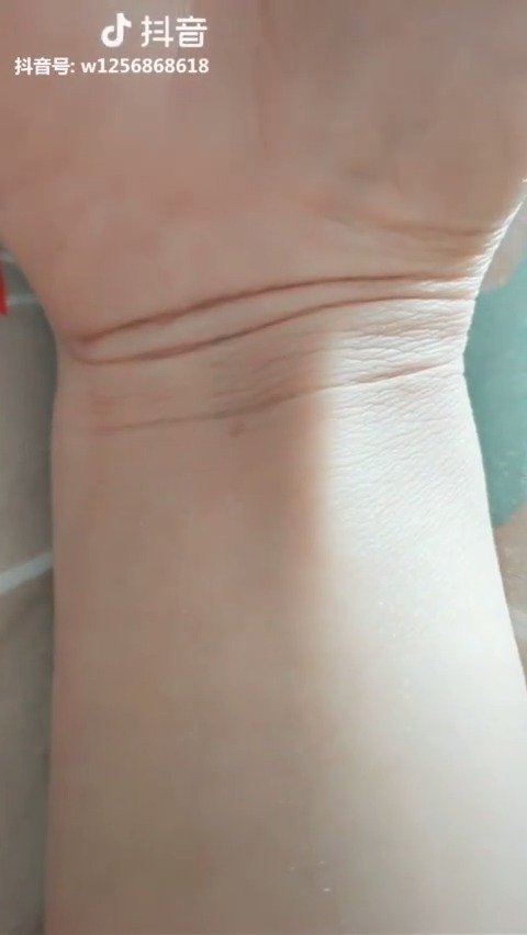 手腕线也是有寓意的哦数数看你有几条