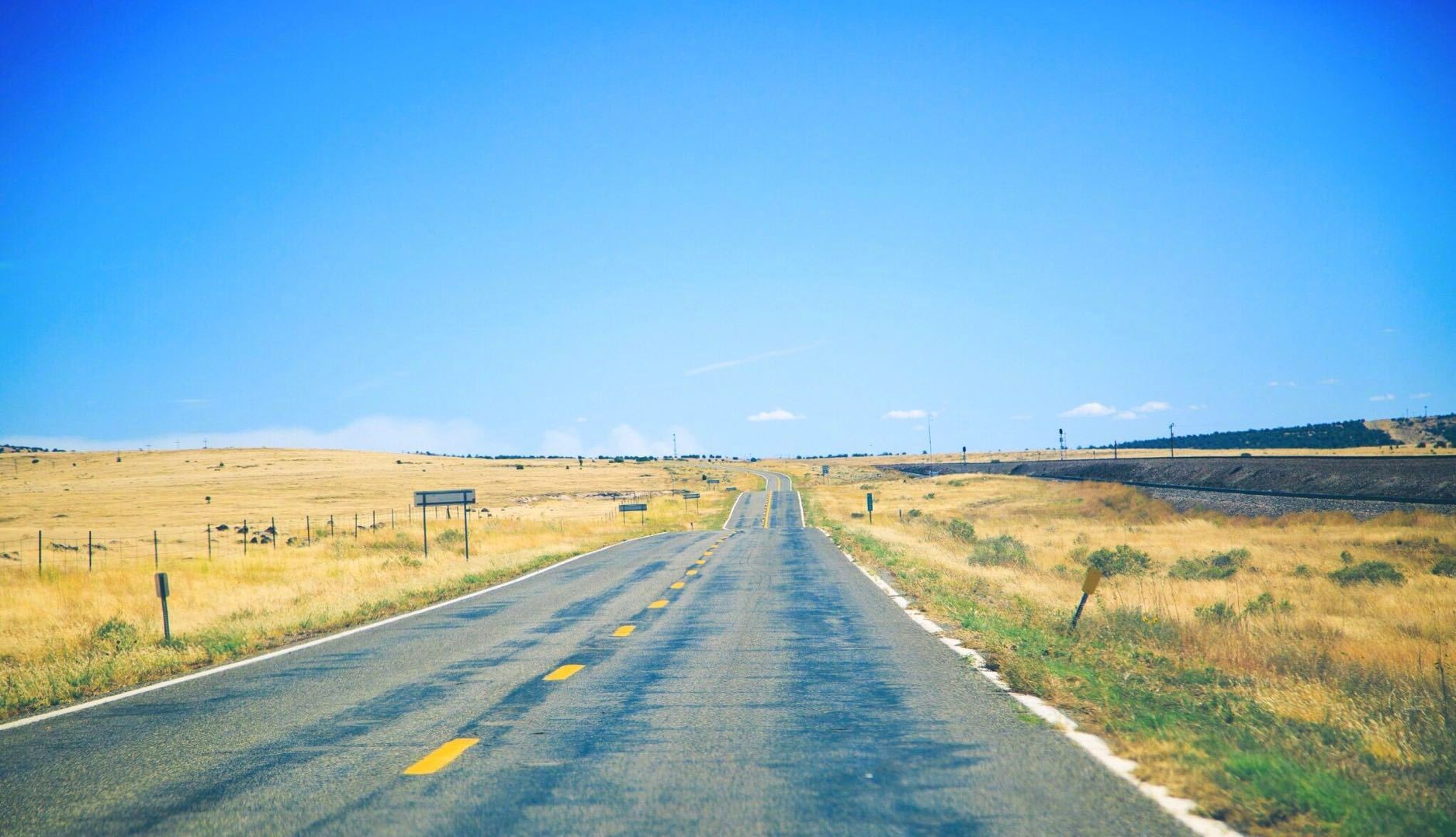 走遍世界也不过是为了找到一条回内心的路图摄于美国66号公路