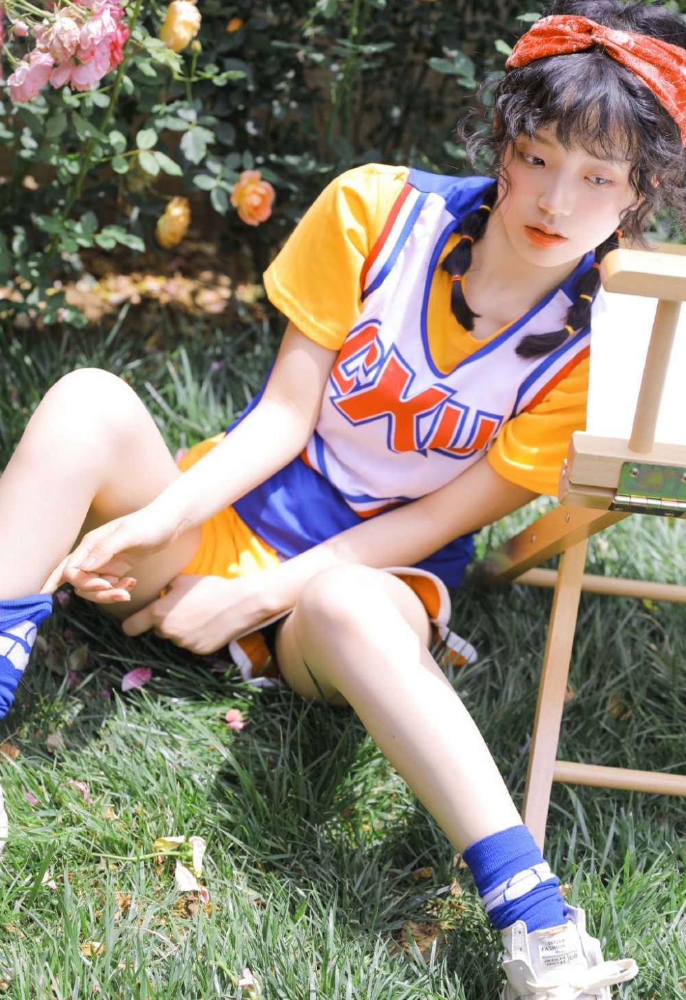 运动风气质少女甜美阳光性感蛮腰户外唯美写真集