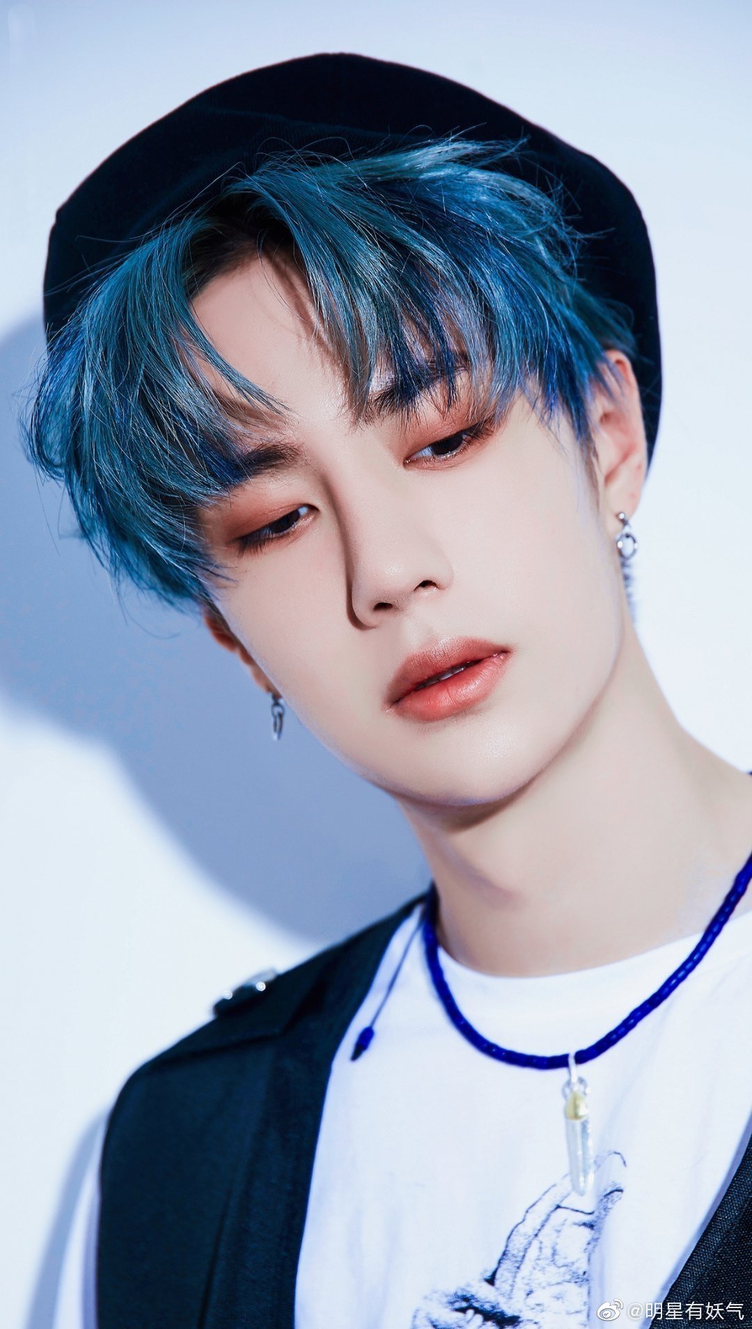 星星眼78,小烟熏,蜜桃粉,鎏光金…王一博的眼妆