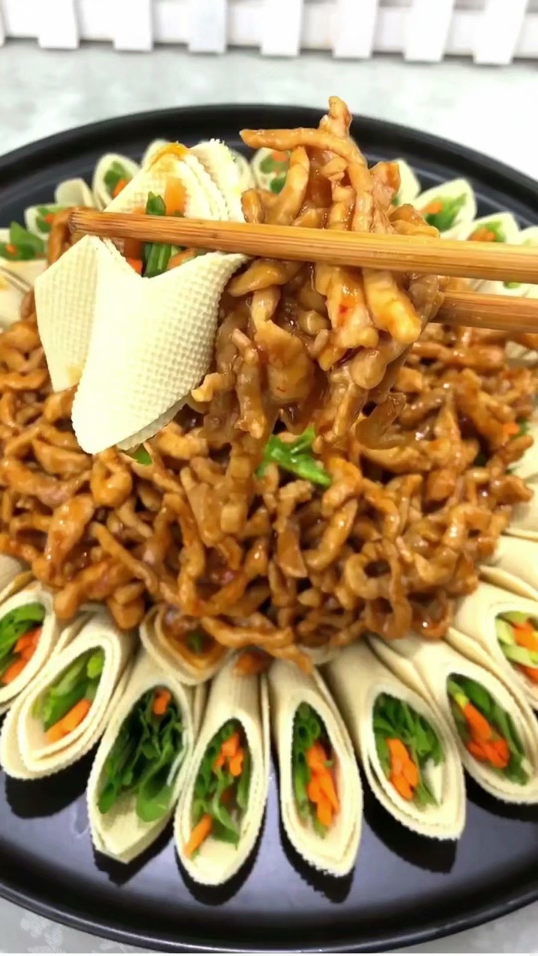 京酱肉丝怎么做,里脊肉特色做法|里脊肉|京酱肉丝|豆皮_新浪新闻