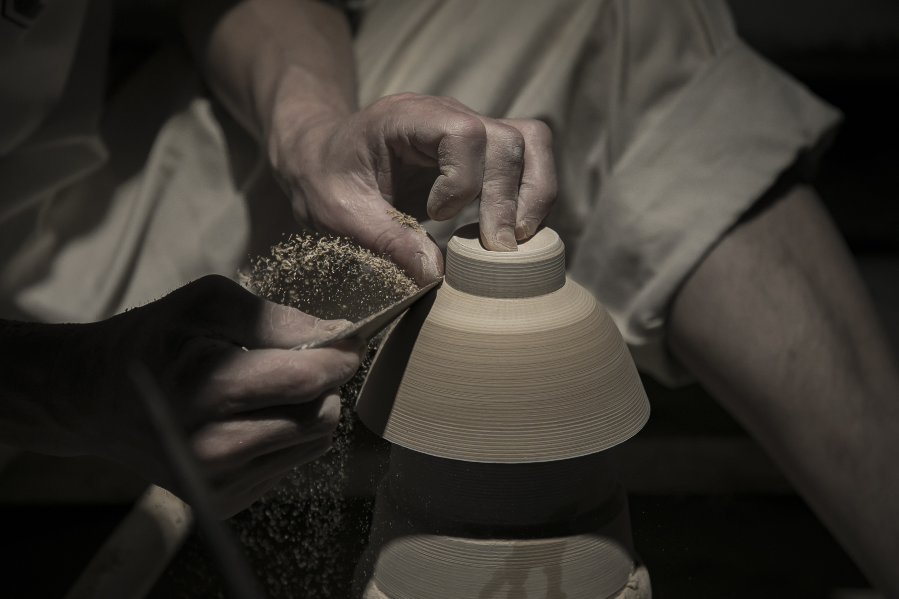 青白瓷、天青色,中国景德镇繁荣千年,究竟烧制了多少绝世珍品|陶瓷|景德镇|博物馆_新浪新闻