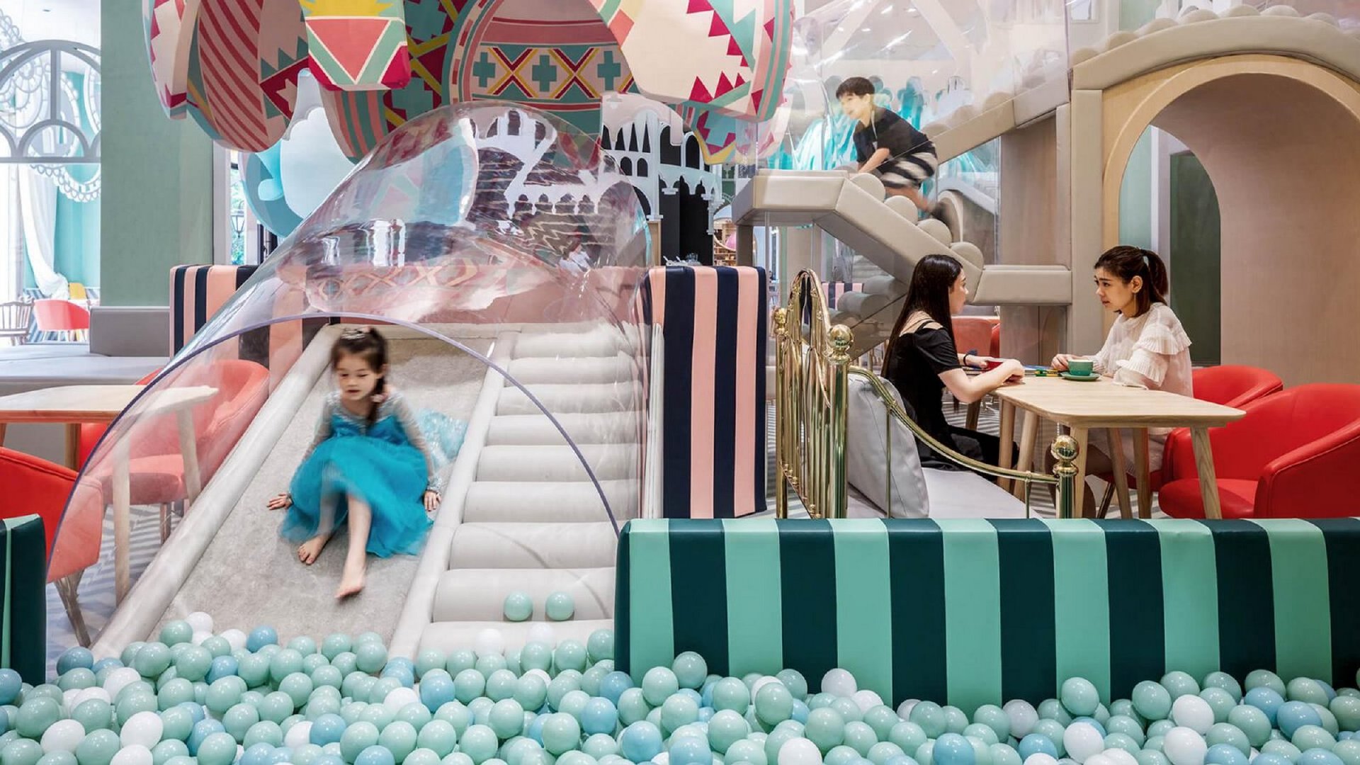 上海neobio kids餐厅中的儿童游乐场 _ x   living