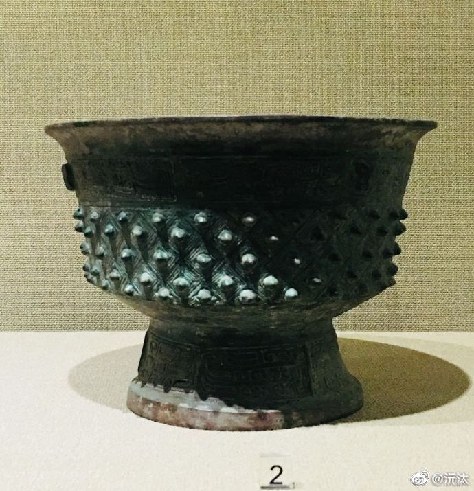 凡祭祀,共簠簋。方曰簠,圆曰簋。殷周两代用簋普遍|西周|台北故宫|乳钉_新浪新闻