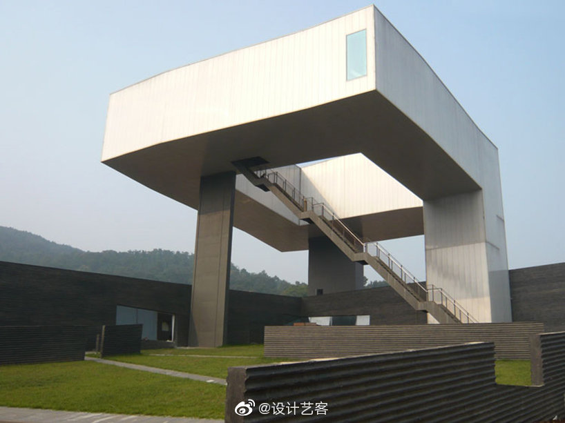 南京四方美术馆由平行透视空间组成的一个域
