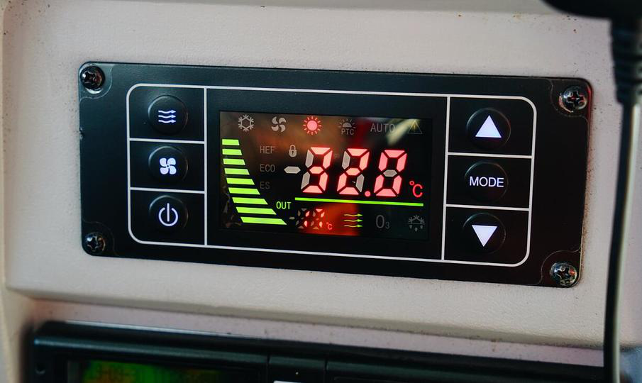 宋楠研判运营在海拔5千米的比亚迪k8改型技术状态