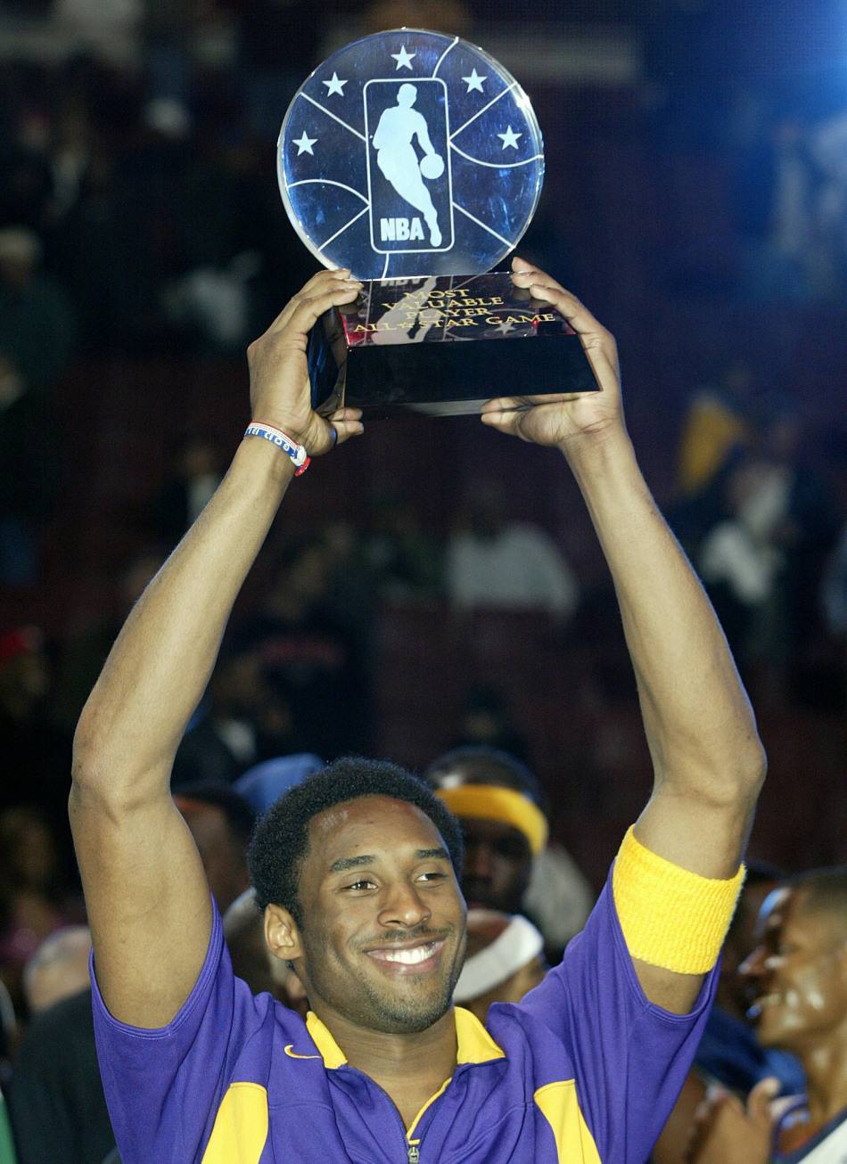 那些年,在全明星赛上捧杯的科比·布莱恩特