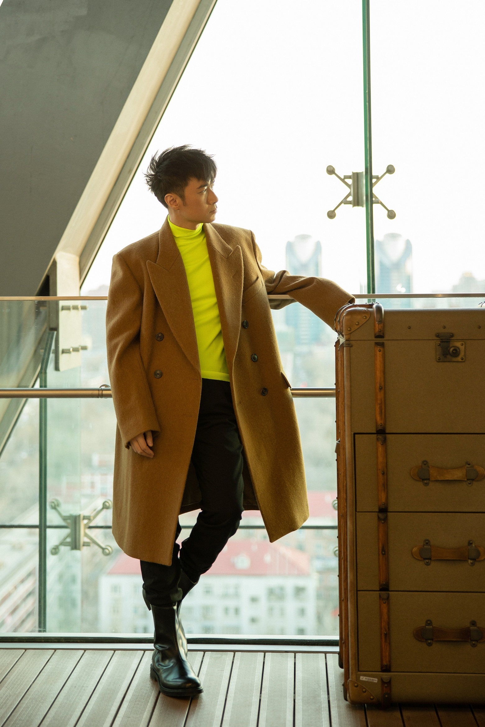 古巨基央视元宵晚会演绎情歌连唱网友想听完整版情歌王