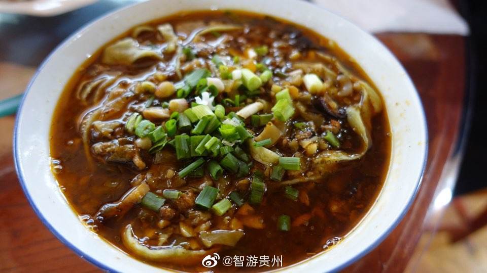 贵州特色小吃——思南绿豆粉