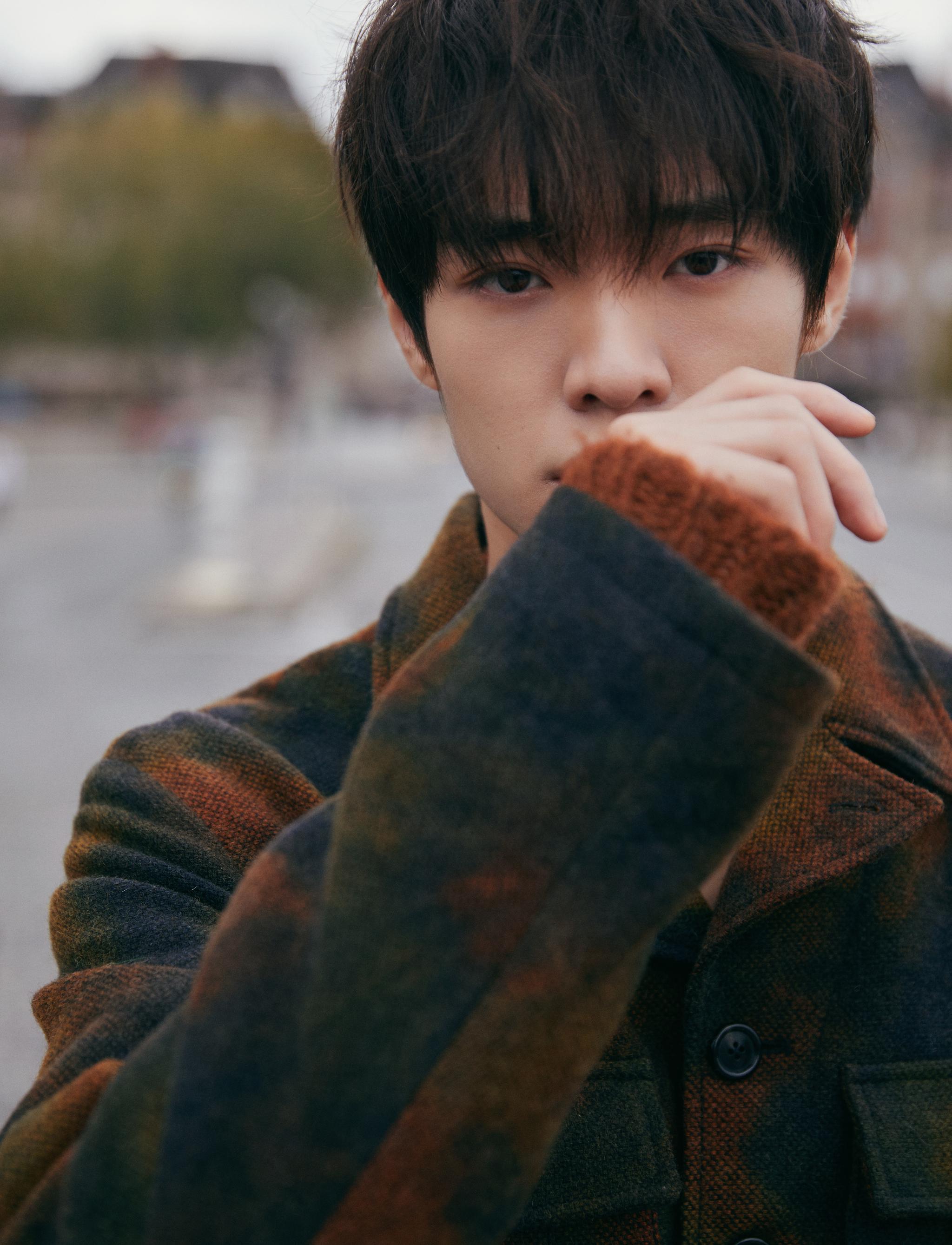 施展alvin 观看ann demeulemeester 2020春夏大秀