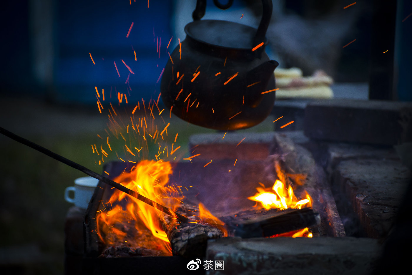 白族的传统茶俗——烤茶,你体验过吗?|茶叶_新浪新闻