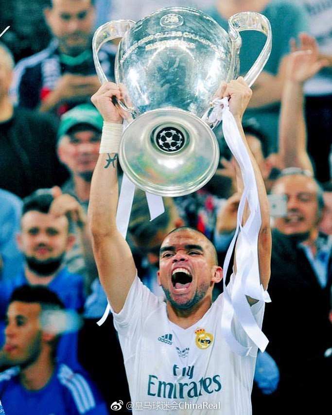 祝皇马传奇佩佩生日快乐!