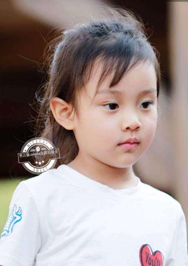 甜馨变白不算啥,直到看到grace姐姐才懂什么是"整容式长大"