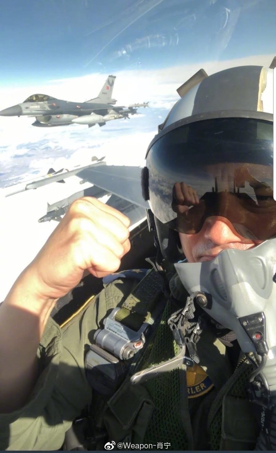 土耳其媒体称土军f-16战机击落两架叙利亚苏-24_高清图集_新浪网