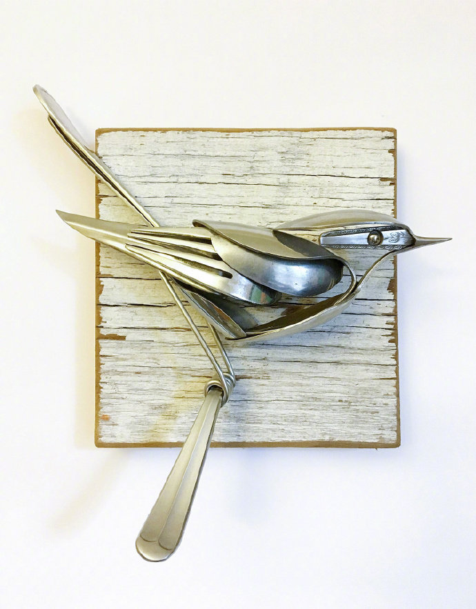 艺术家 matt wilson 用废弃的勺子刀叉制作的各种鸟类雕塑,惟妙惟肖